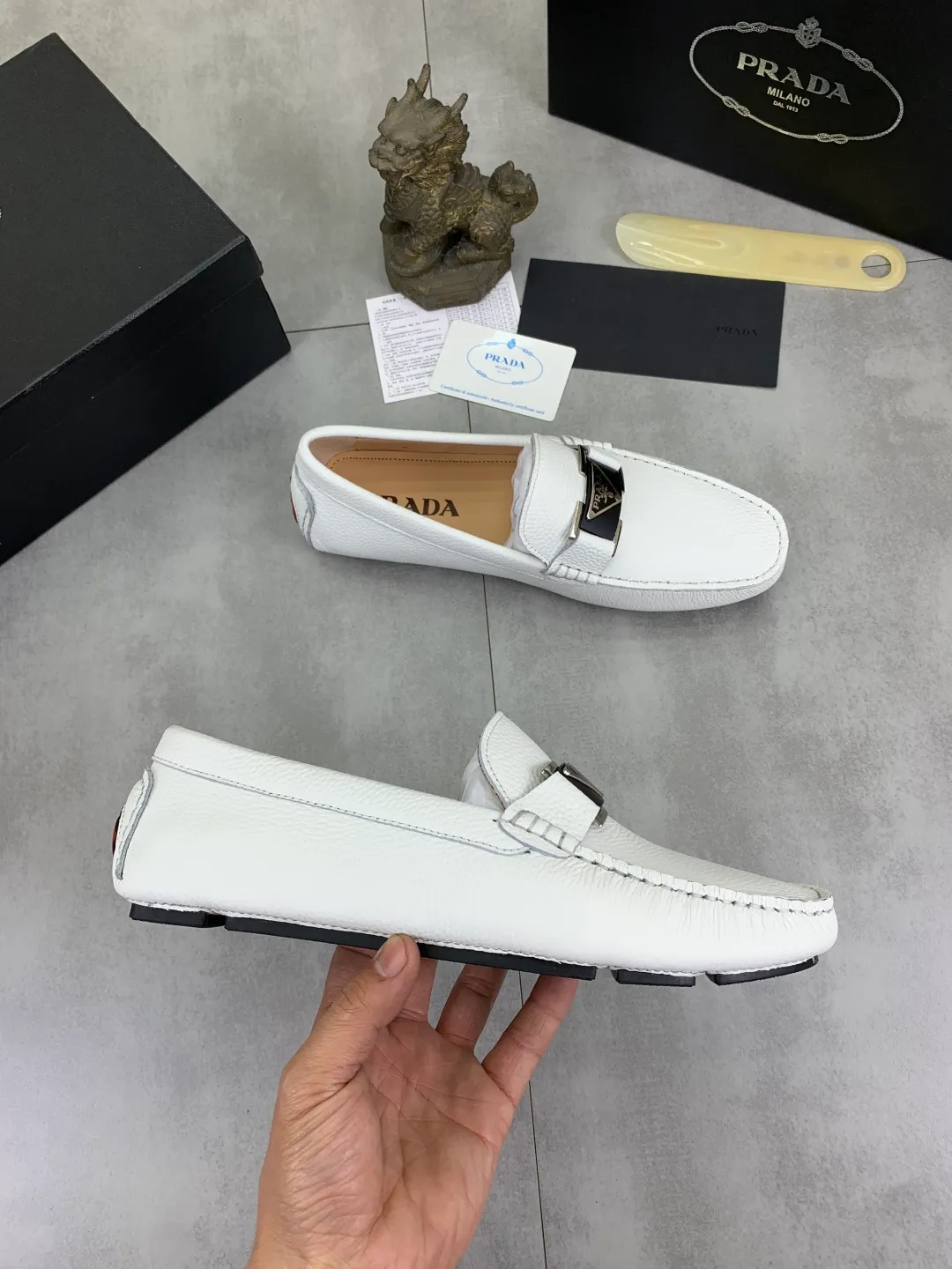 Men's Men's Shoes 💰P380💰【New Style】🆘 🔥🆕【PRADA】Prada Hong Kong high-quality pea shoes. Loaf style for lazy people. This fabric is made of 🇮🇹 imported top-grade Italian first-layer cowhide➕full first-layer pigskin lining. The lining is more high-end. The original non-slip and wear-resistant rubber outsole is the only choice for driving. Size: 38-45 4️⃣colors available